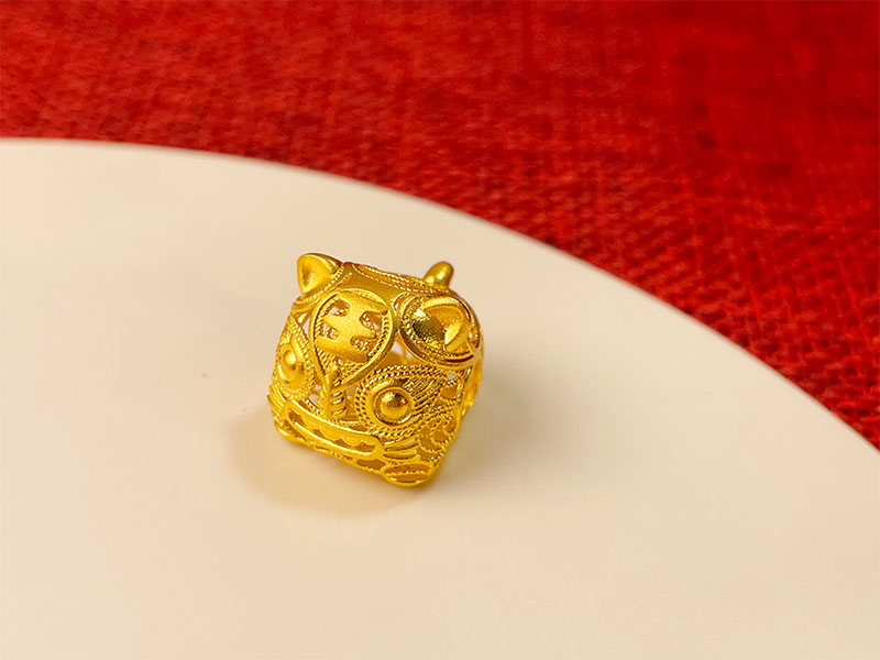 飾品